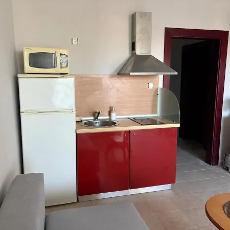 Miramar Palace 509 Apartmán *